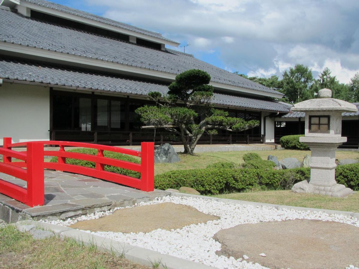 ホテル Suwakonomori Shikitei 諏訪市 エクステリア 写真