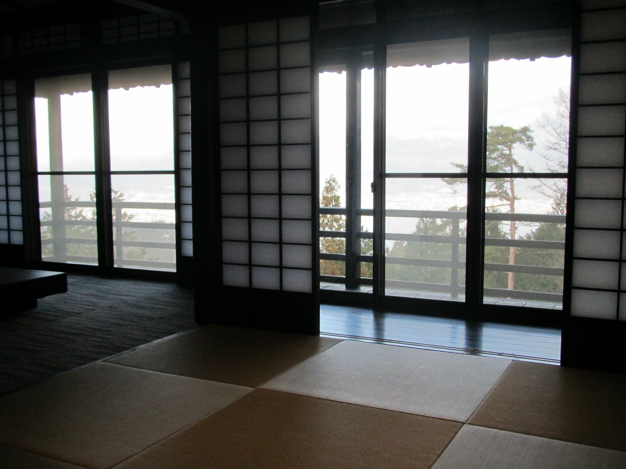 ホテル Suwakonomori Shikitei 諏訪市 エクステリア 写真