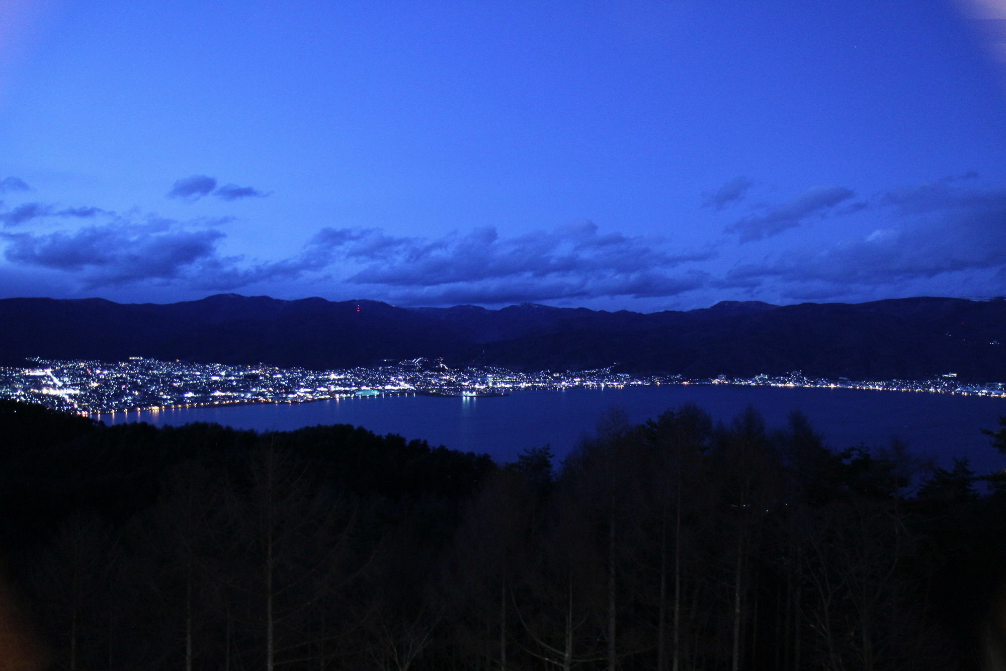 ホテル Suwakonomori Shikitei 諏訪市 エクステリア 写真